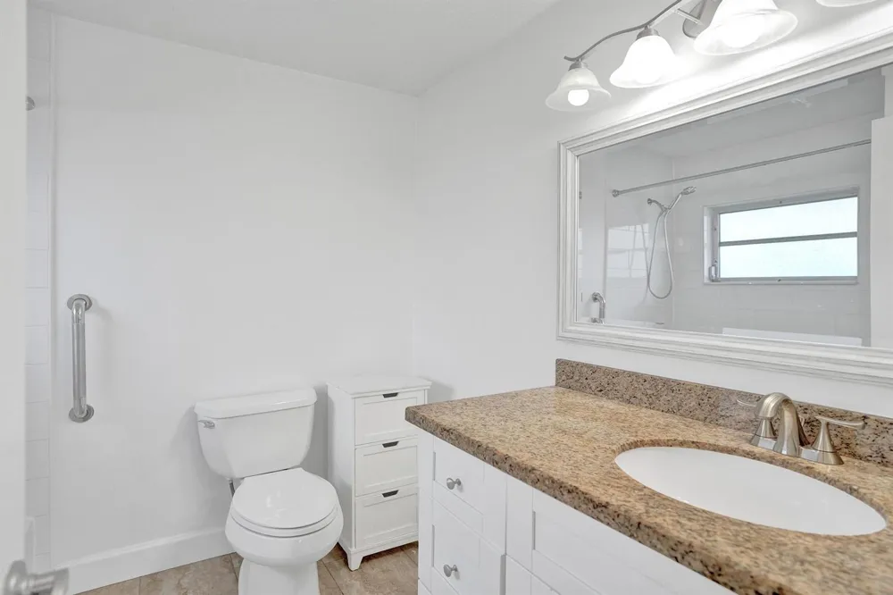 1050 NW 87TH AVENUE #B141 Plantation, FL 33322