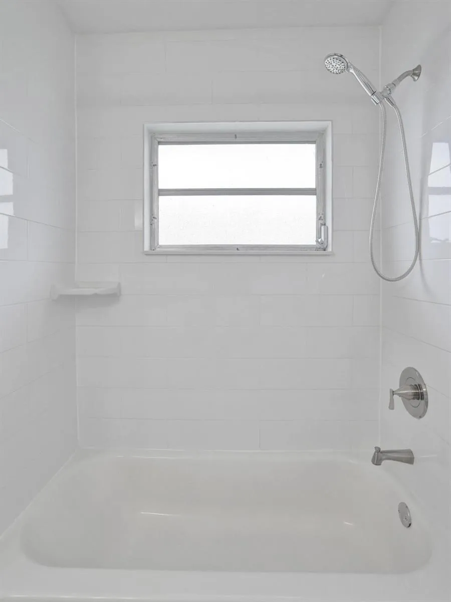 1050 NW 87TH AVENUE #B141 Plantation, FL 33322