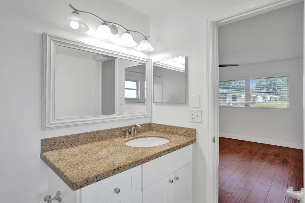 1050 NW 87TH AVENUE #B141 Plantation, FL 33322