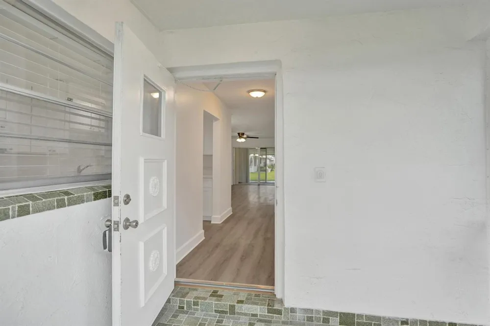 1050 NW 87TH AVENUE #B141 Plantation, FL 33322