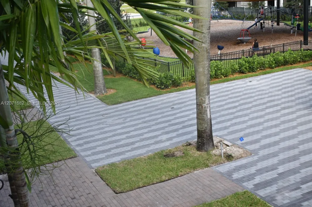 4640 NW 84 #16 Doral, FL 33166