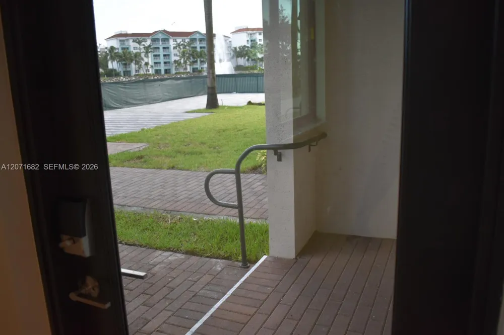 4640 NW 84 #16 Doral, FL 33166