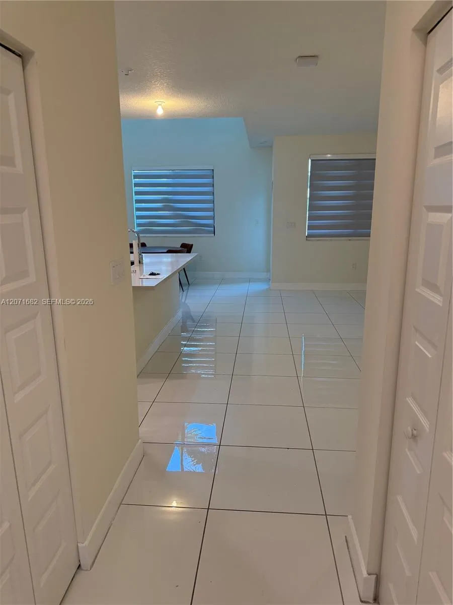 4640 NW 84 #16 Doral, FL 33166