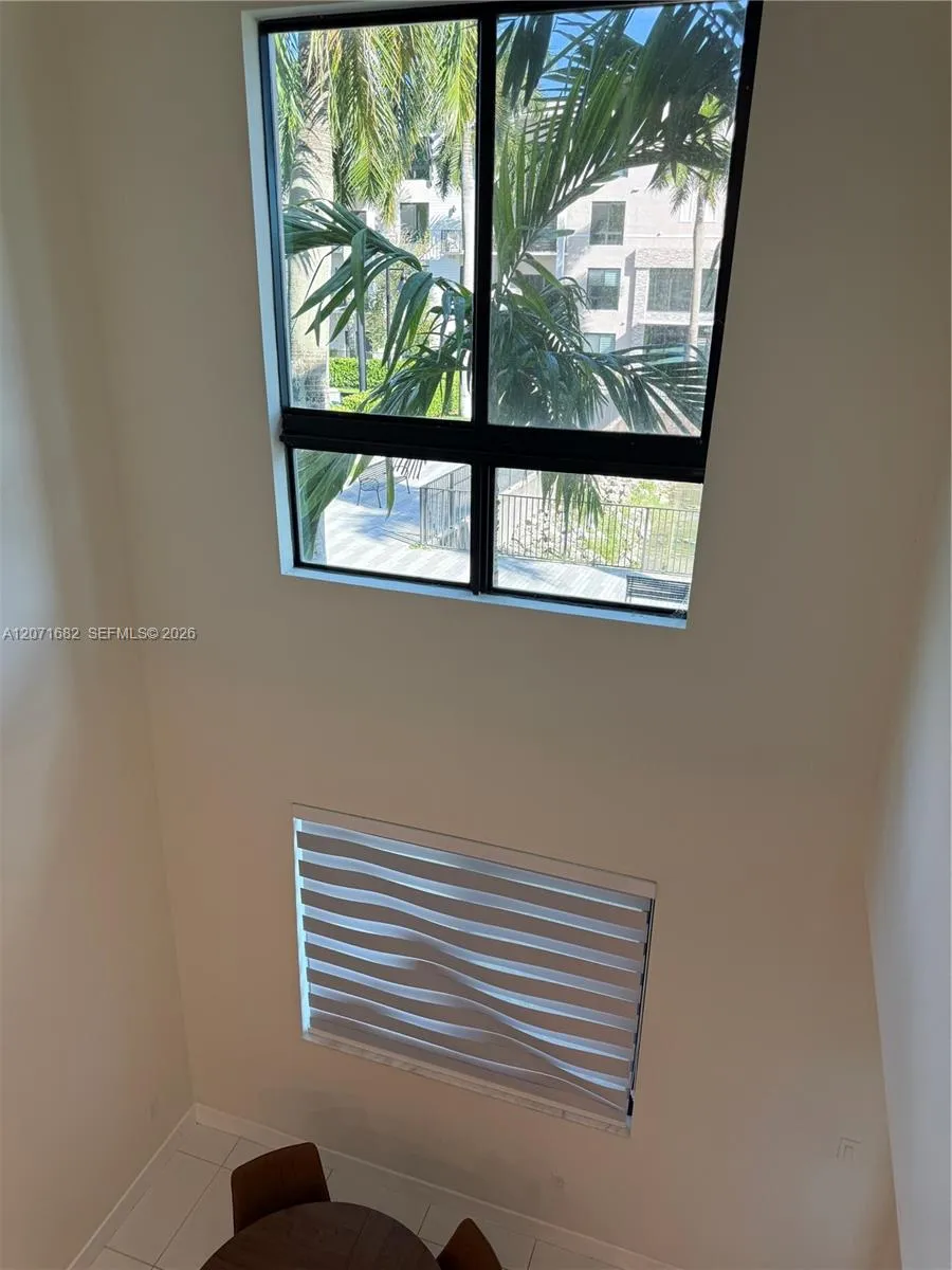 4640 NW 84 #16 Doral, FL 33166