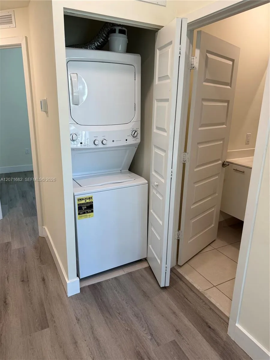 4640 NW 84 #16 Doral, FL 33166