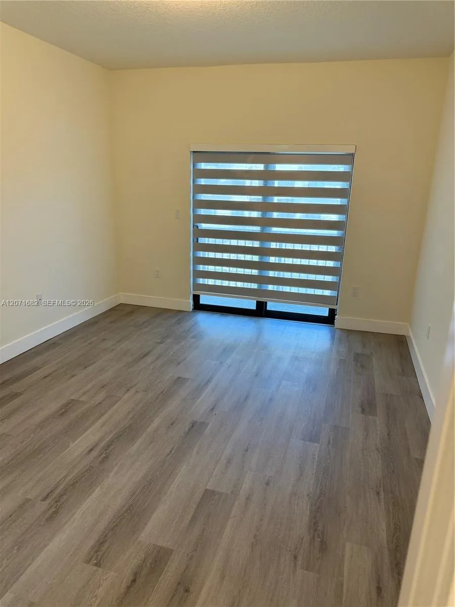 4640 NW 84 #16 Doral, FL 33166
