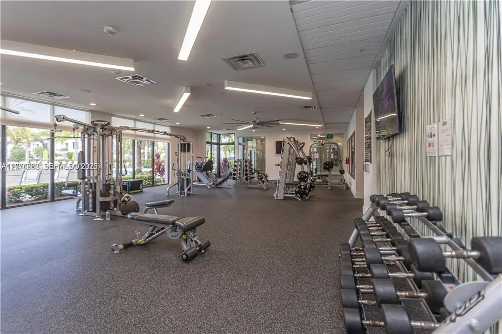 4640 NW 84 #16 Doral, FL 33166