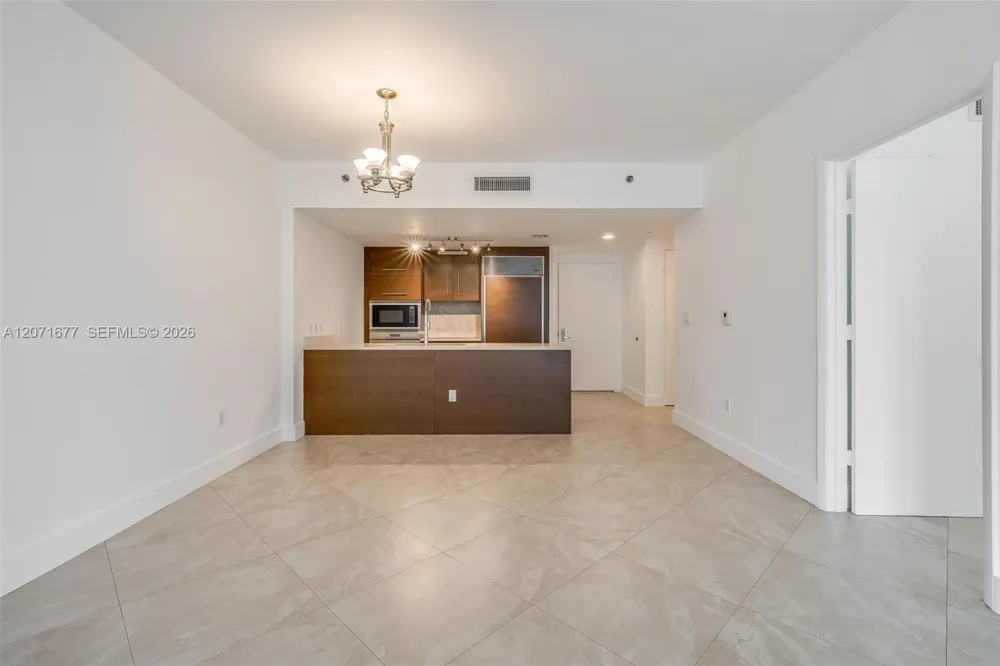 475 Brickell Ave #3811 Miami, FL 33131