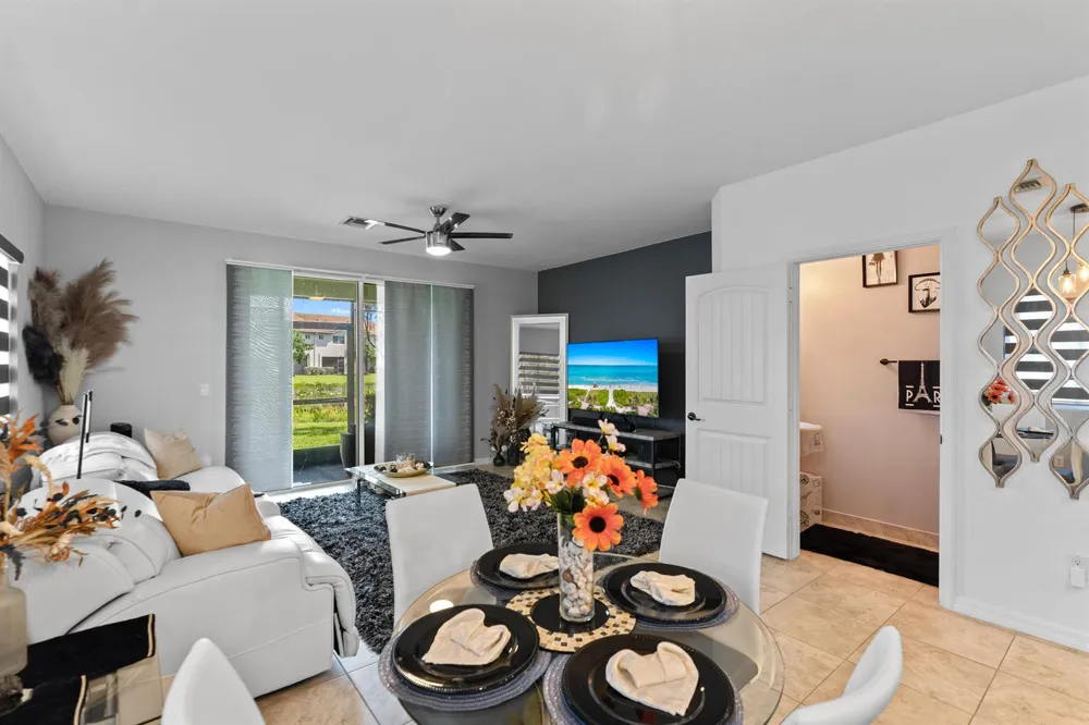 1182 Paisley Court Lake Worth, FL 33461