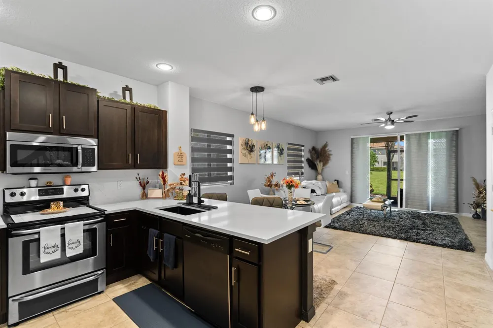 1182 Paisley Court Lake Worth, FL 33461