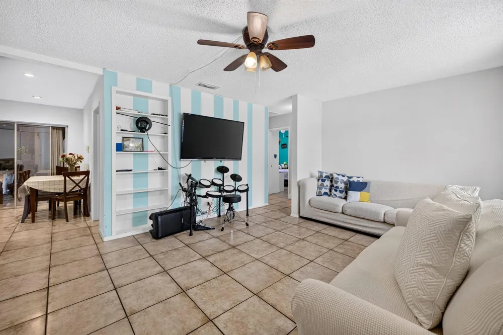 1501 NW 41ST STREET Oakland Park, FL 33309