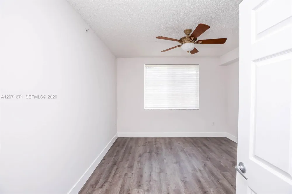 8050 Nob Hill Rd #106 Tamarac, FL 33321