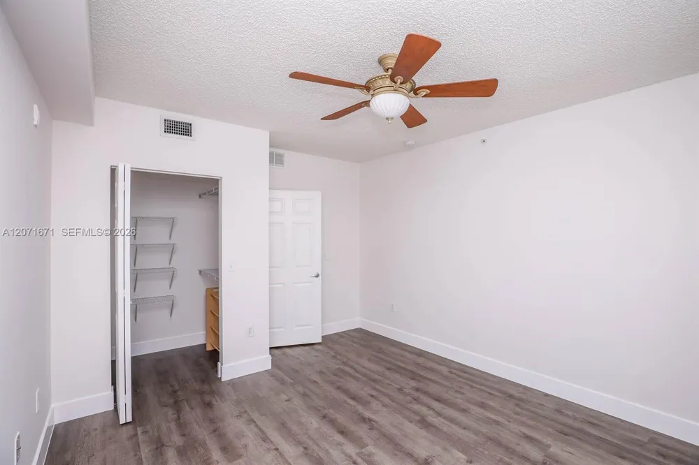 8050 Nob Hill Rd #106 Tamarac, FL 33321