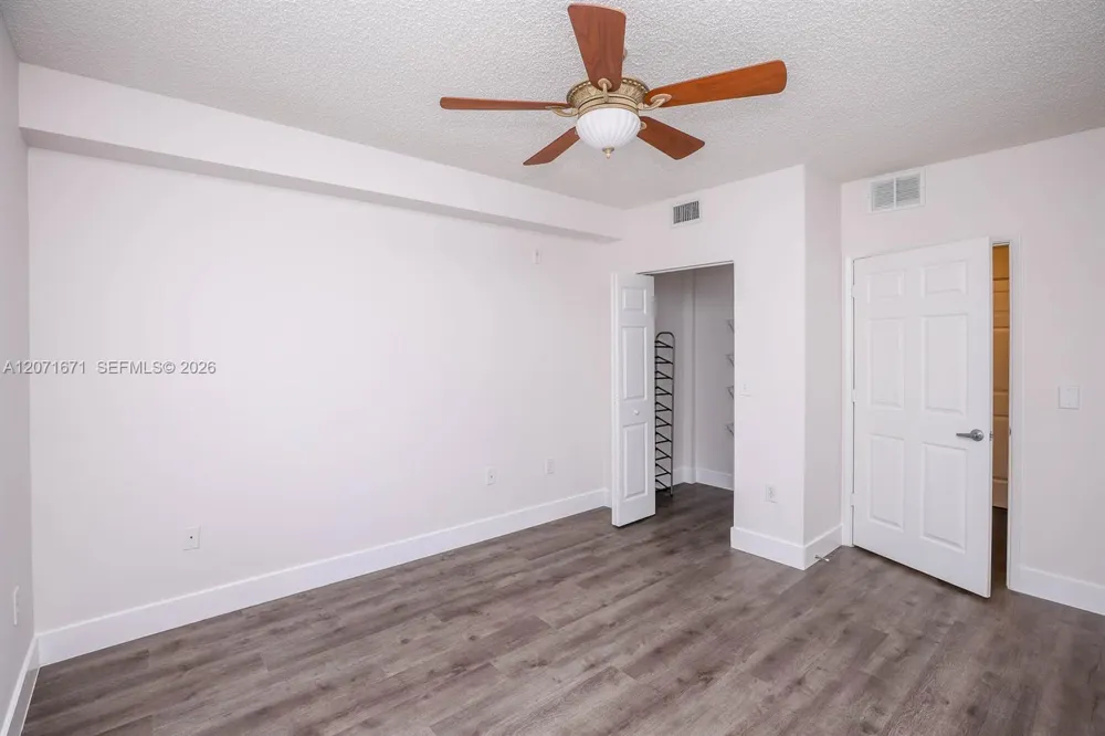 8050 Nob Hill Rd #106 Tamarac, FL 33321