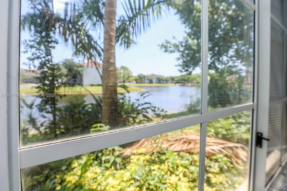 8050 Nob Hill Rd #106 Tamarac, FL 33321
