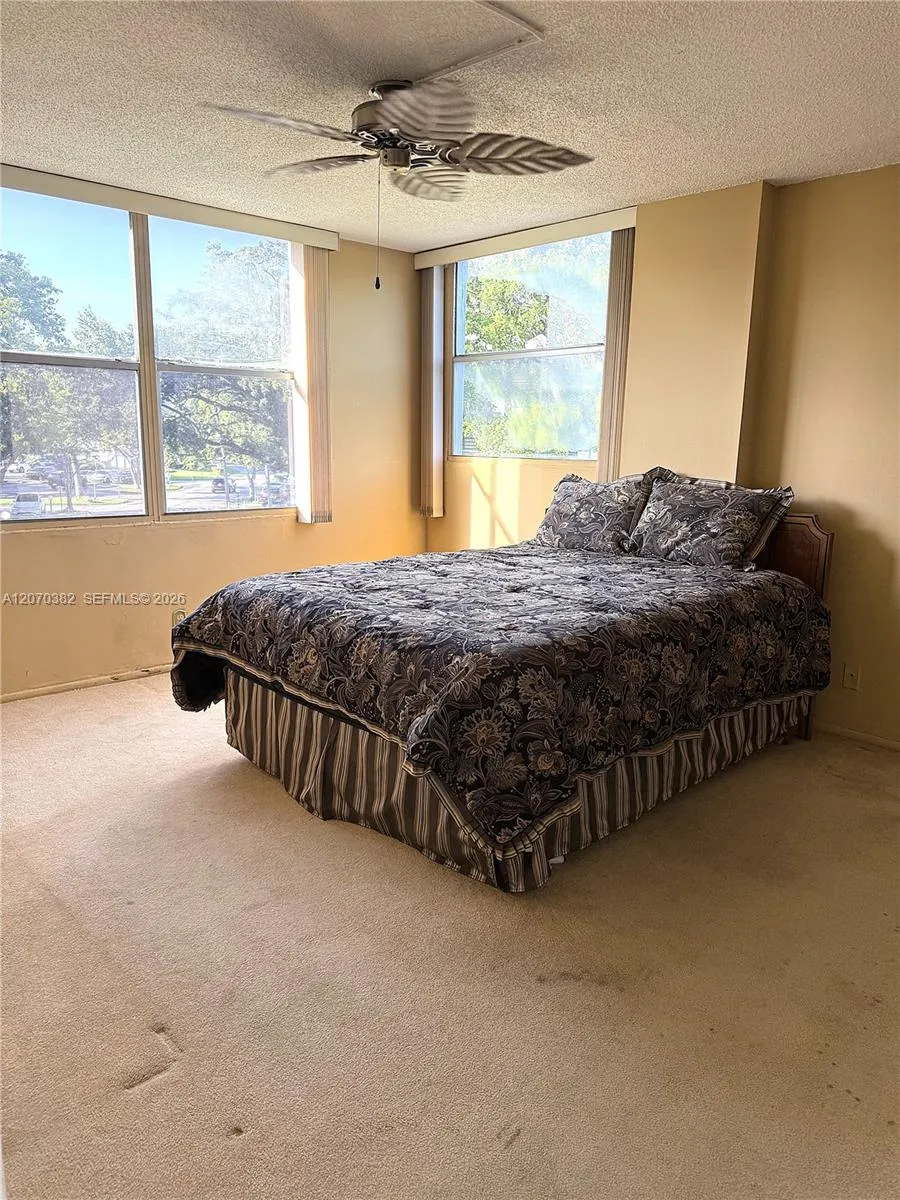 114 Royal Park Dr #3H Oakland Park, FL 33309