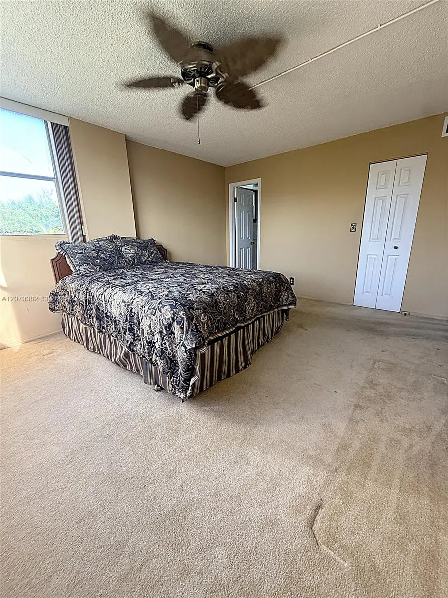 114 Royal Park Dr #3H Oakland Park, FL 33309
