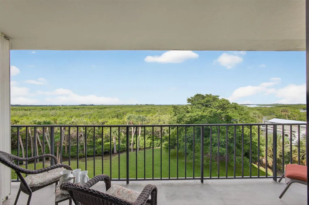5059 Hwy A1A #406 Fort Pierce, FL 34949
