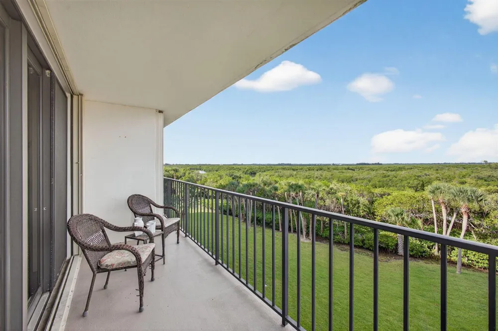 5059 Hwy A1A #406 Fort Pierce, FL 34949