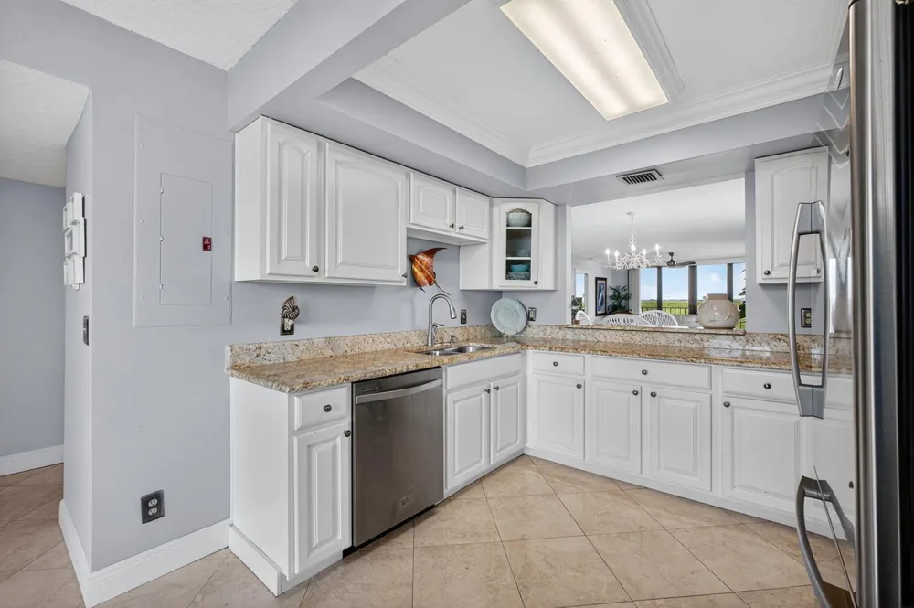 5059 Hwy A1A #406 Fort Pierce, FL 34949