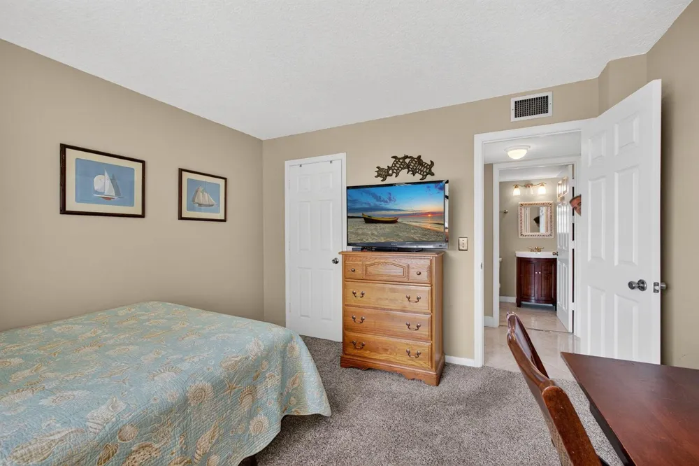 5059 Hwy A1A #406 Fort Pierce, FL 34949