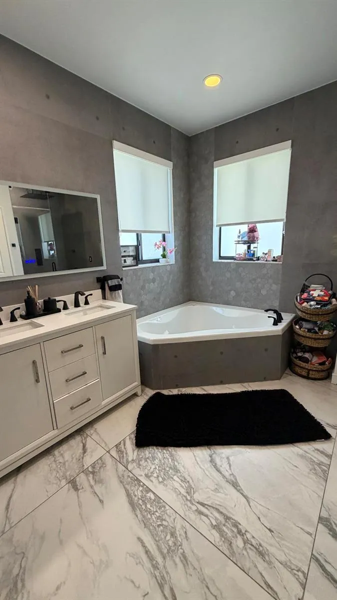 132 NOTTINGHAM ROAD Royal Palm Beach, FL 33411