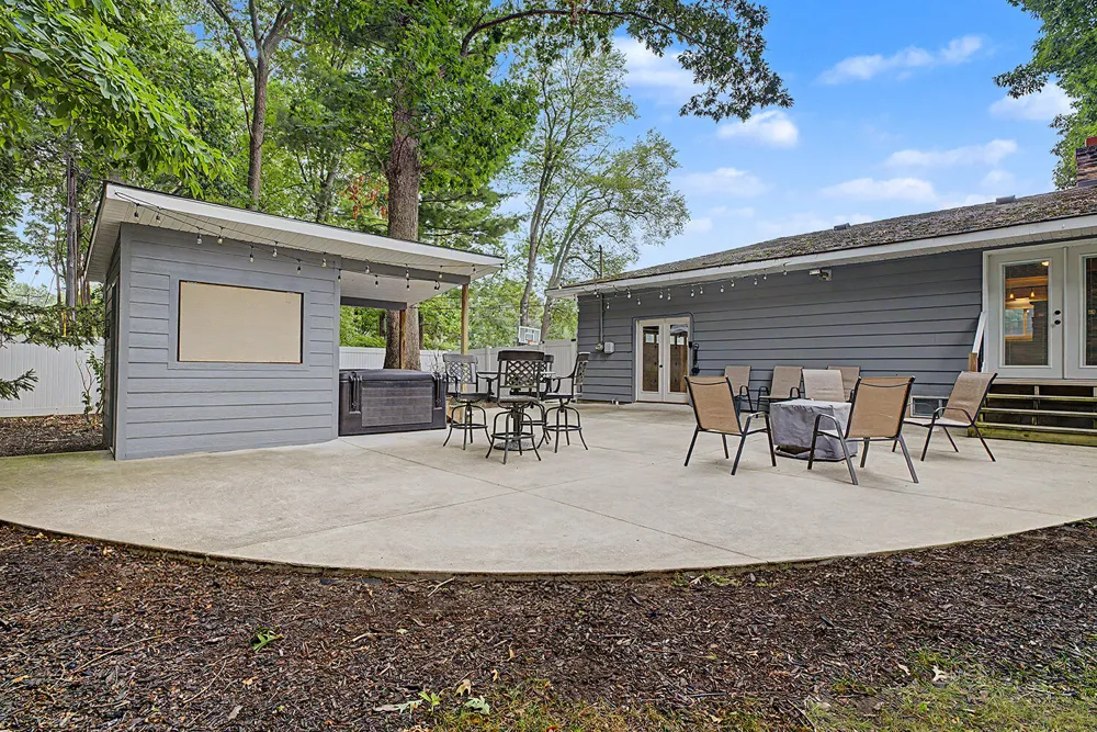 3333 Blue Star Highway Saugatuck Township, MI 49453