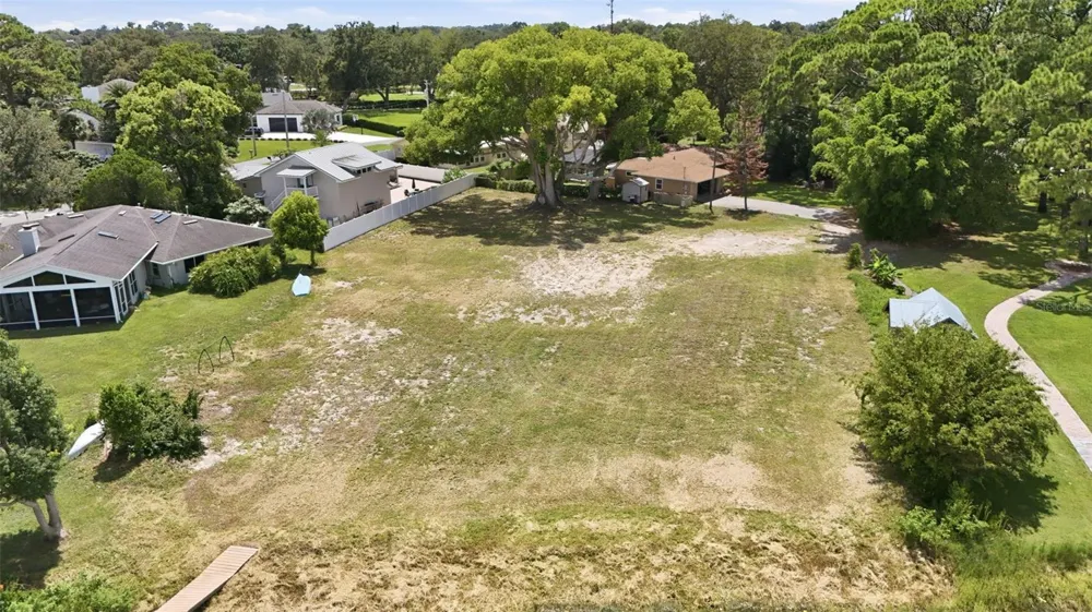 1810 PINEWAY COURT Mount Dora, FL 32757