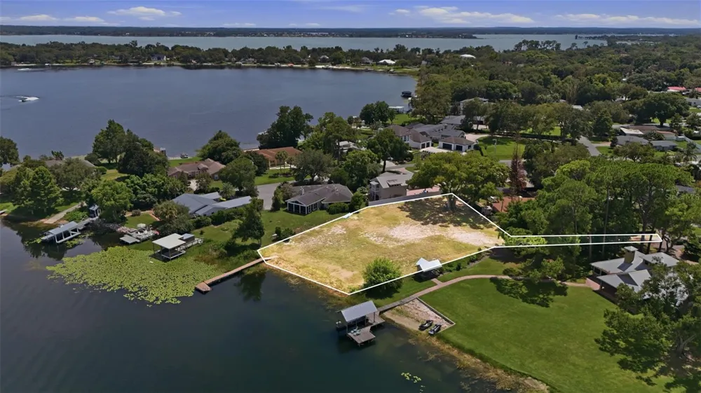 1810 PINEWAY COURT Mount Dora, FL 32757