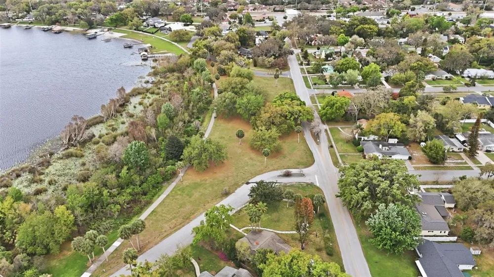 1810 PINEWAY COURT Mount Dora, FL 32757