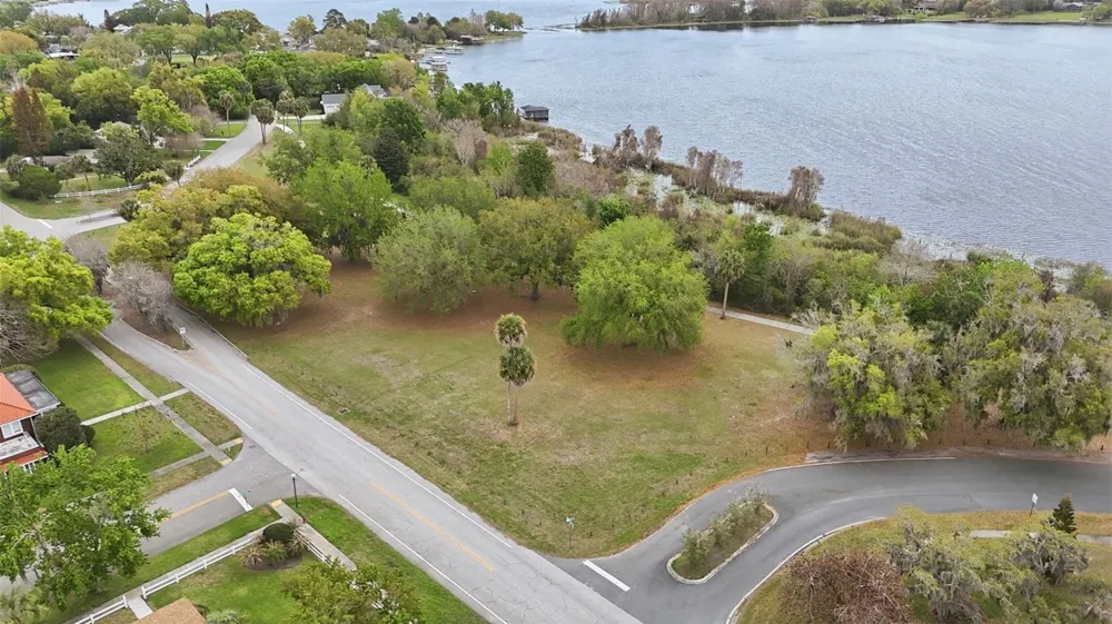 1810 PINEWAY COURT Mount Dora, FL 32757