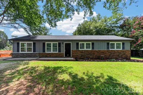 123 Robinette Lane