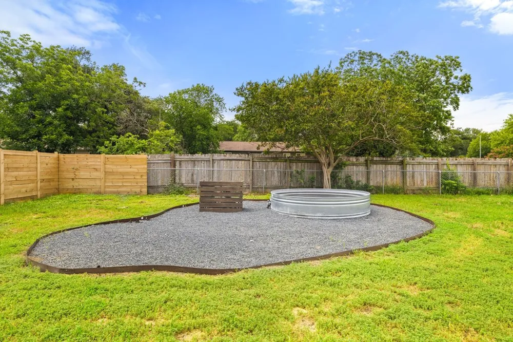5400 Salem Hill Drive Austin, TX 78745