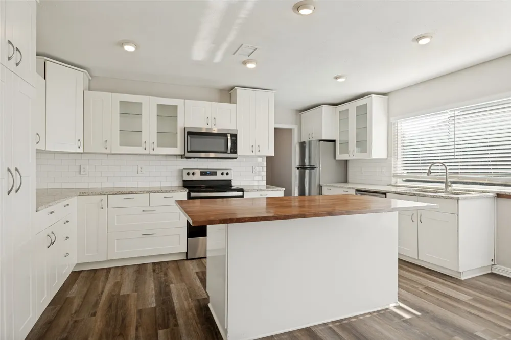 8914 Vernon Drive Rowlett, TX 75088