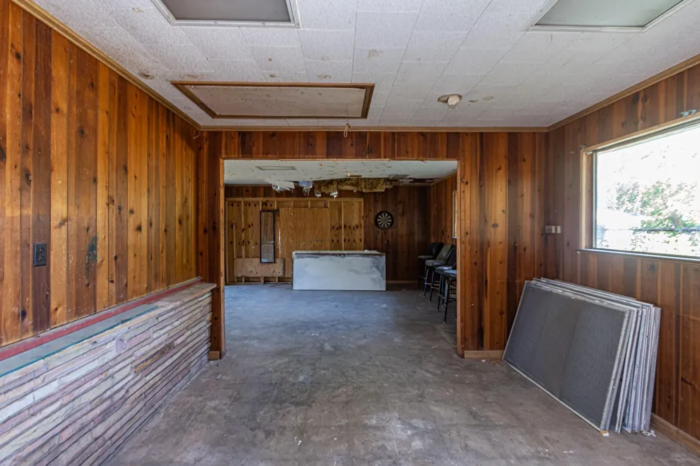 1230 W 4th Street Freeport, TX 77541