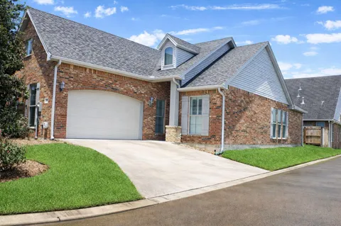 3850 Central Pointe Drive