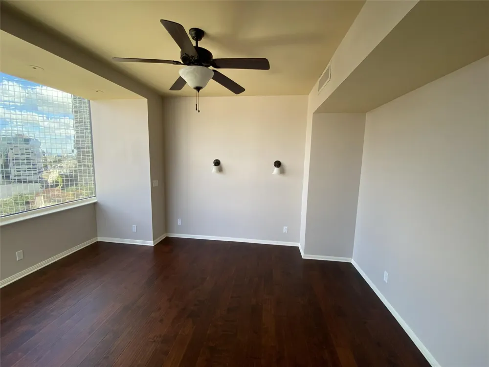 14 Greenway Plaza #13R Houston, TX 77046
