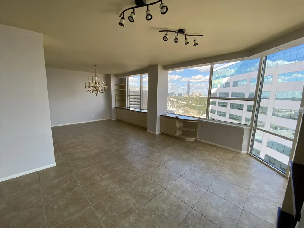 14 Greenway Plaza #13R Houston, TX 77046