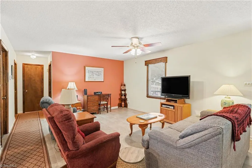 1030 Riverview Road Lexington, NC 27292