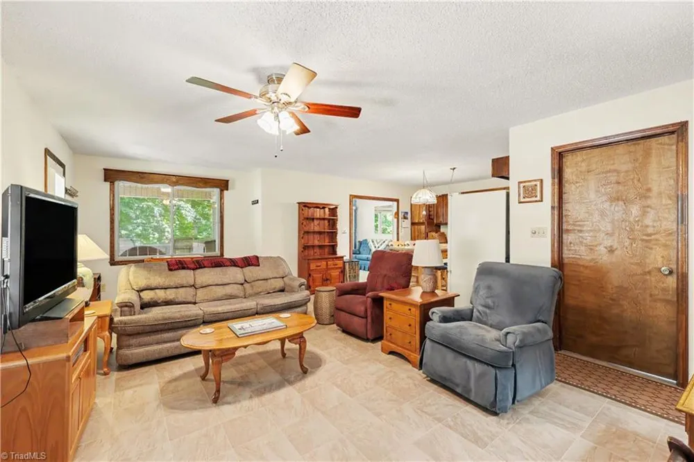 1030 Riverview Road Lexington, NC 27292
