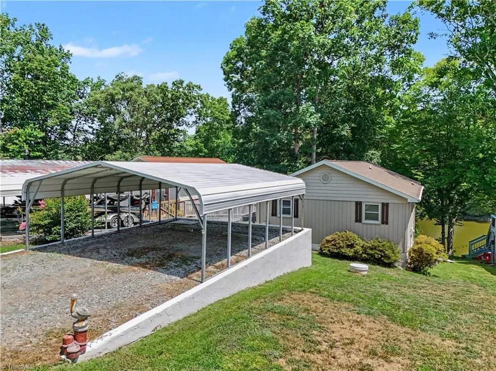 1030 Riverview Road Lexington, NC 27292