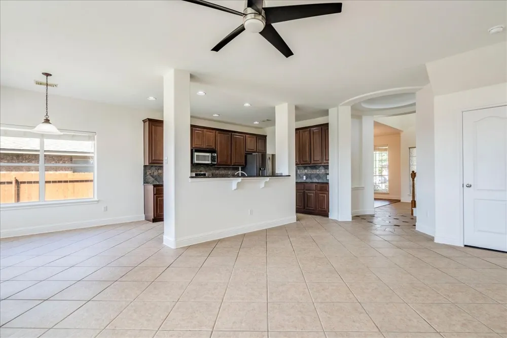 3831 Aqua Lane Round Rock, TX 78681