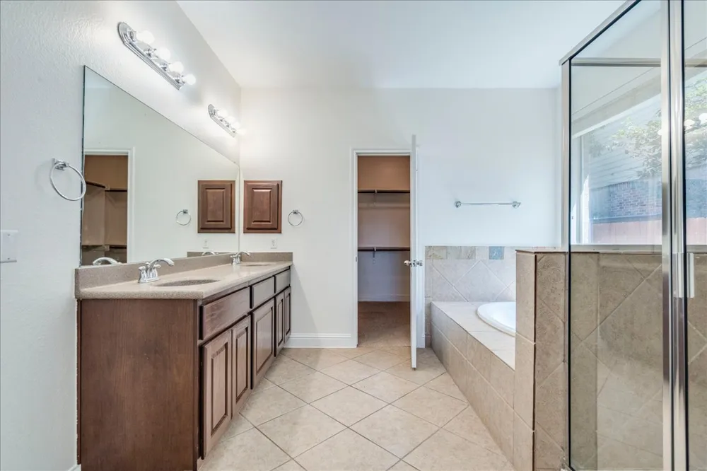3831 Aqua Lane Round Rock, TX 78681