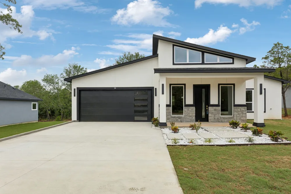 114 Heleakala Drive Bastrop, TX 78602