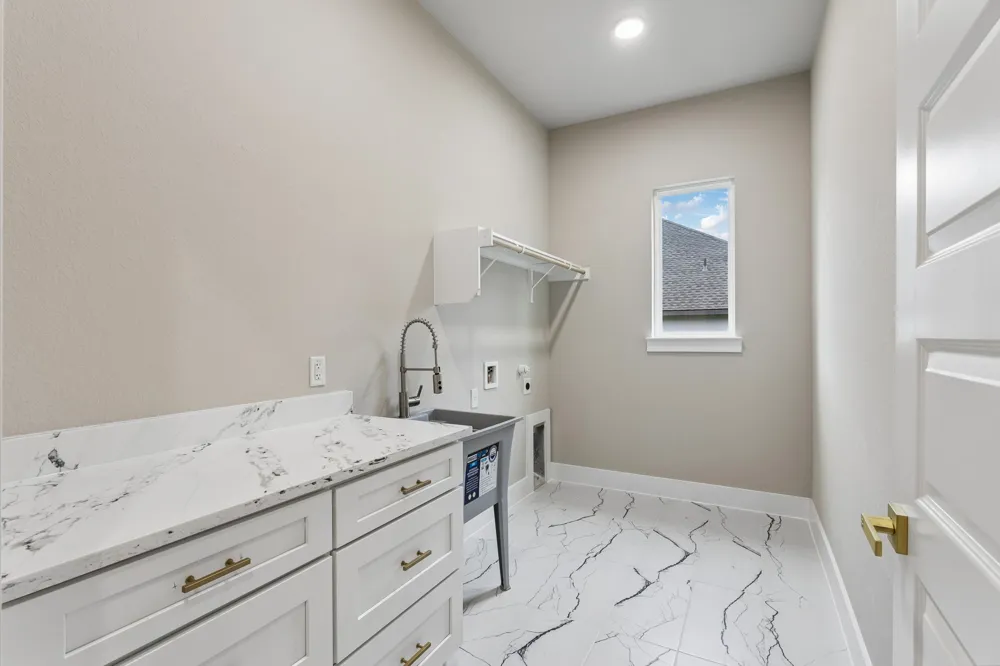 114 Heleakala Drive Bastrop, TX 78602
