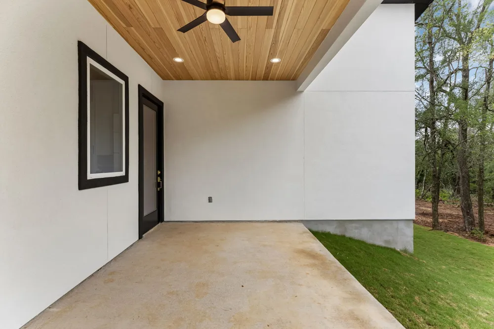 114 Heleakala Drive Bastrop, TX 78602