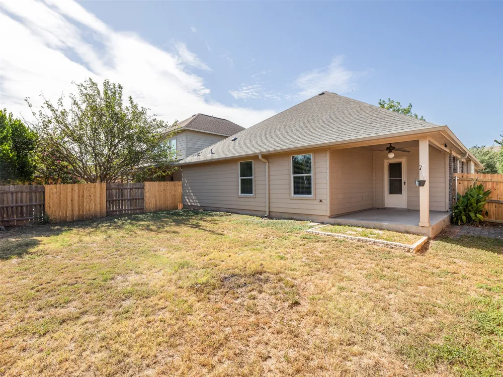 537 Bluehaw Drive Georgetown, TX 78628