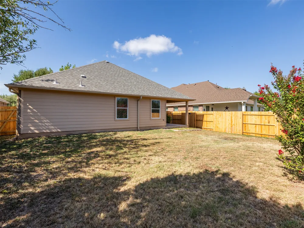 537 Bluehaw Drive Georgetown, TX 78628