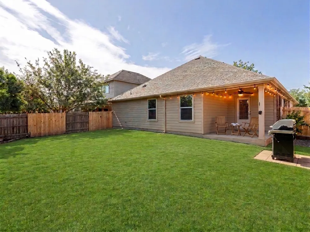 537 Bluehaw Drive Georgetown, TX 78628