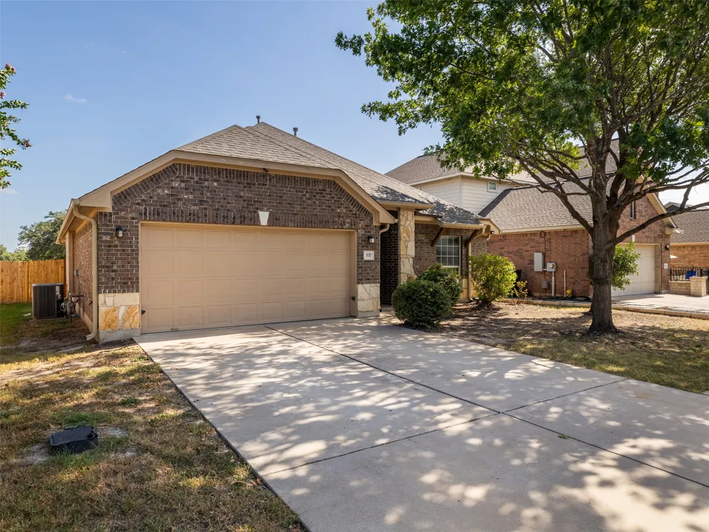 537 Bluehaw Drive Georgetown, TX 78628